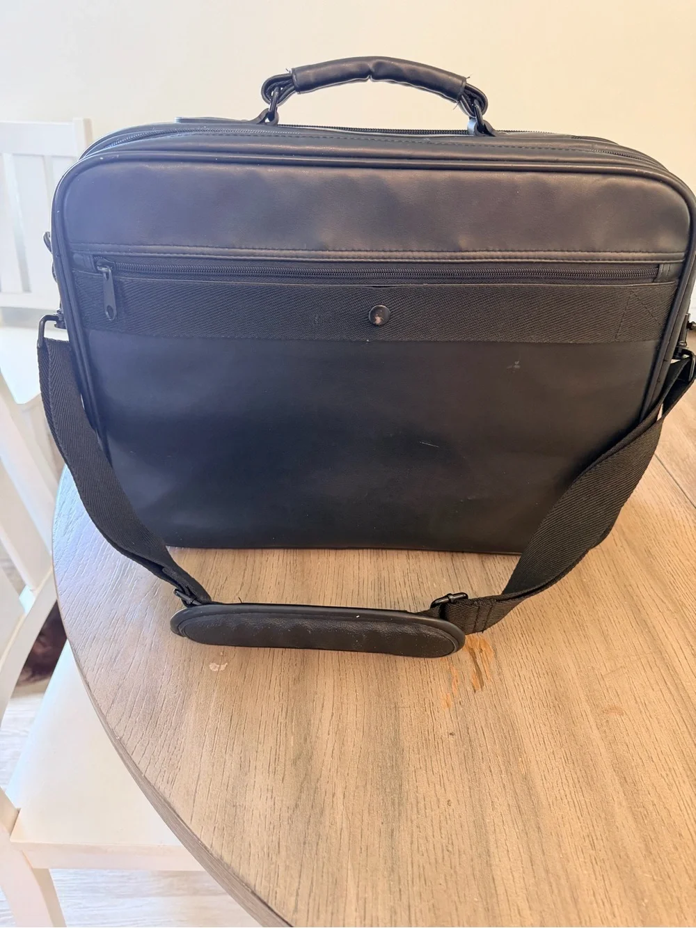 ICON sleek black